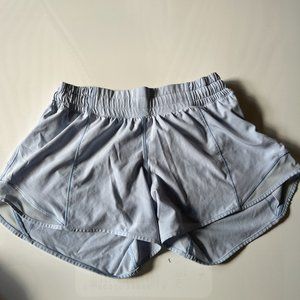 Lululemon "Blue Linen Hotty Hot Shorts" Size 4